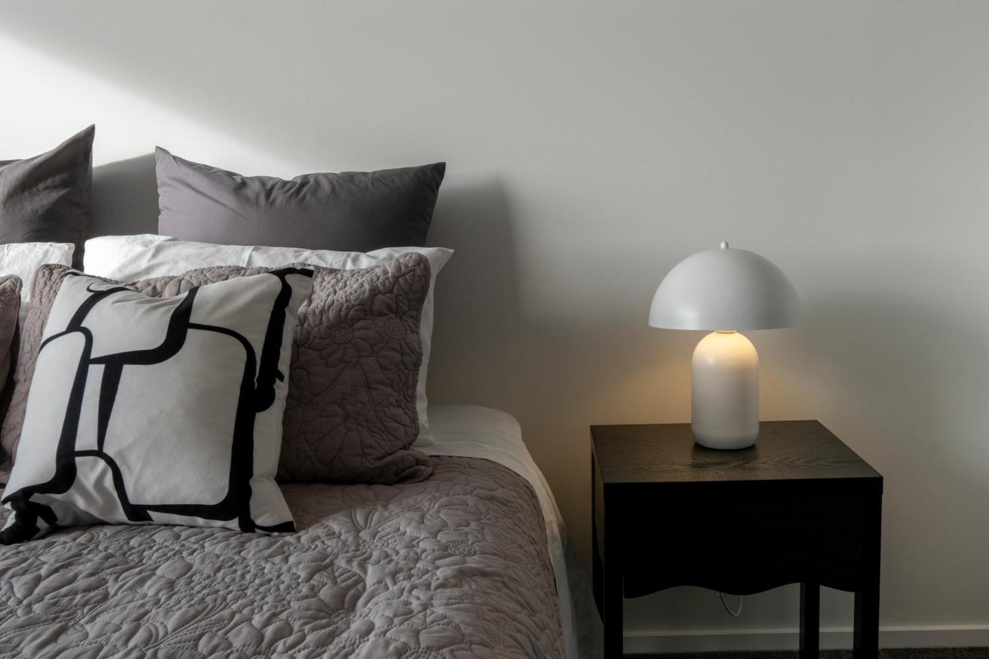 Luxury 2 Bed Townhome In Cbd ไครสต์เชิร์ช ภายนอก รูปภาพ