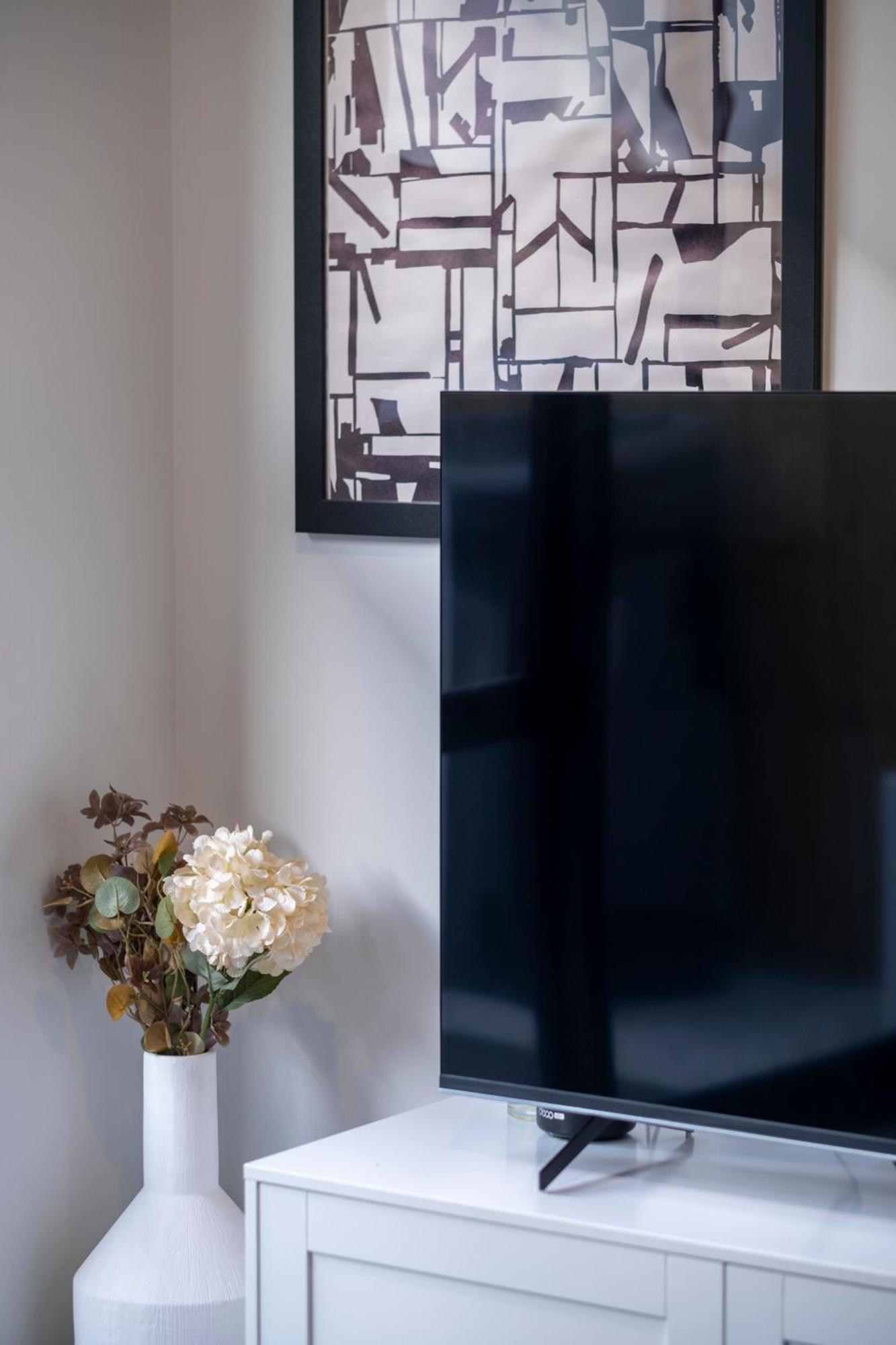 Luxury 2 Bed Townhome In Cbd ไครสต์เชิร์ช ภายนอก รูปภาพ