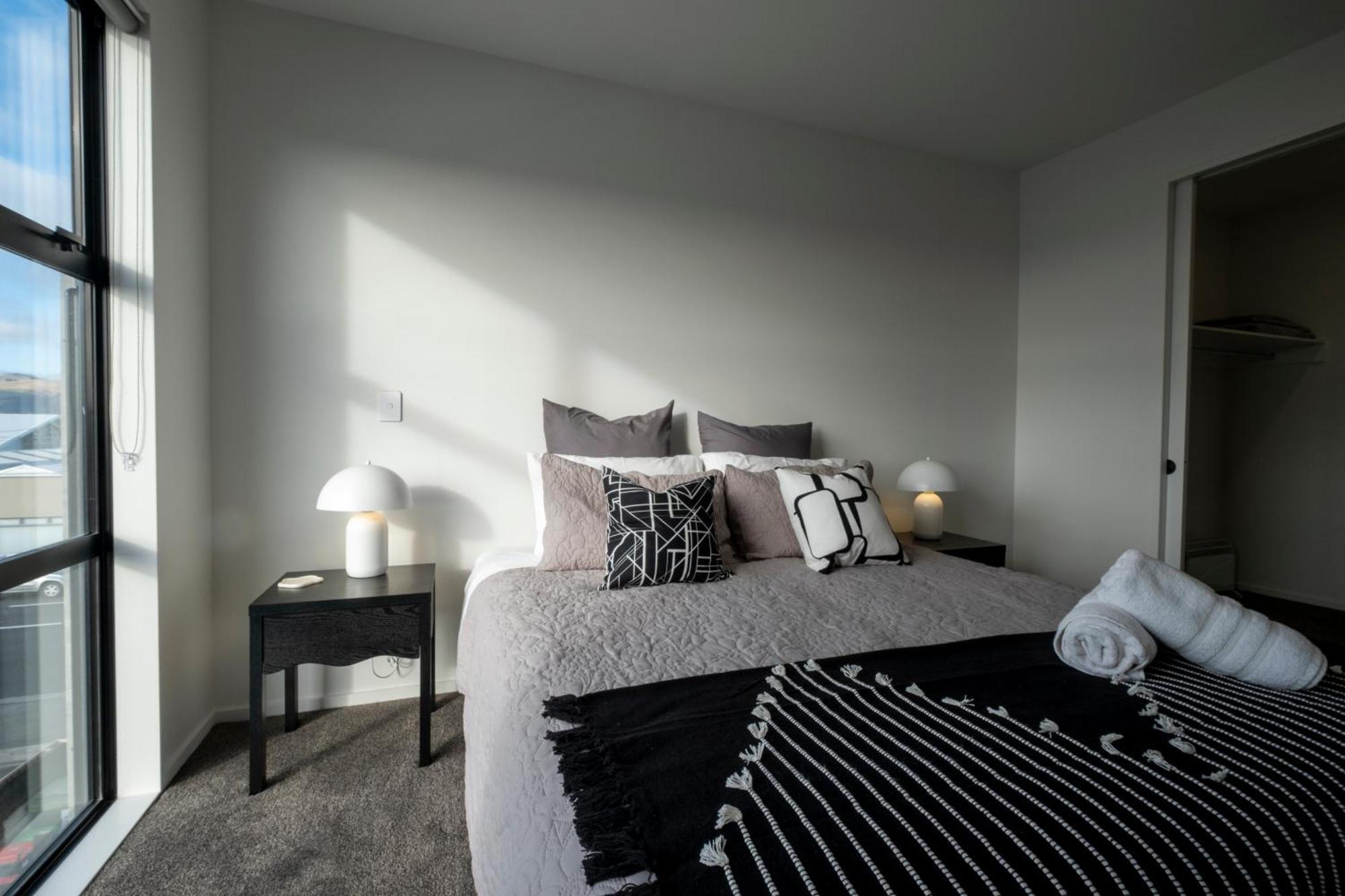 Luxury 2 Bed Townhome In Cbd ไครสต์เชิร์ช ภายนอก รูปภาพ
