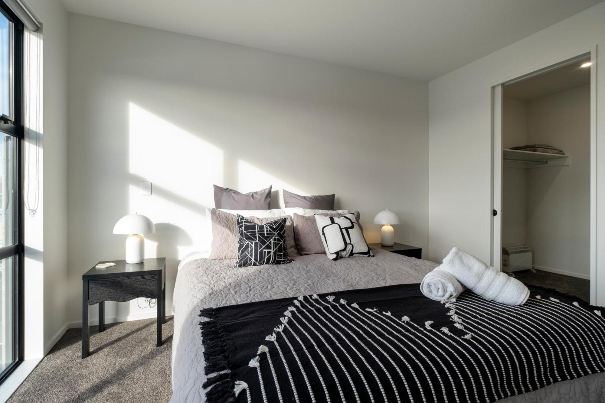 Luxury 2 Bed Townhome In Cbd ไครสต์เชิร์ช ภายนอก รูปภาพ