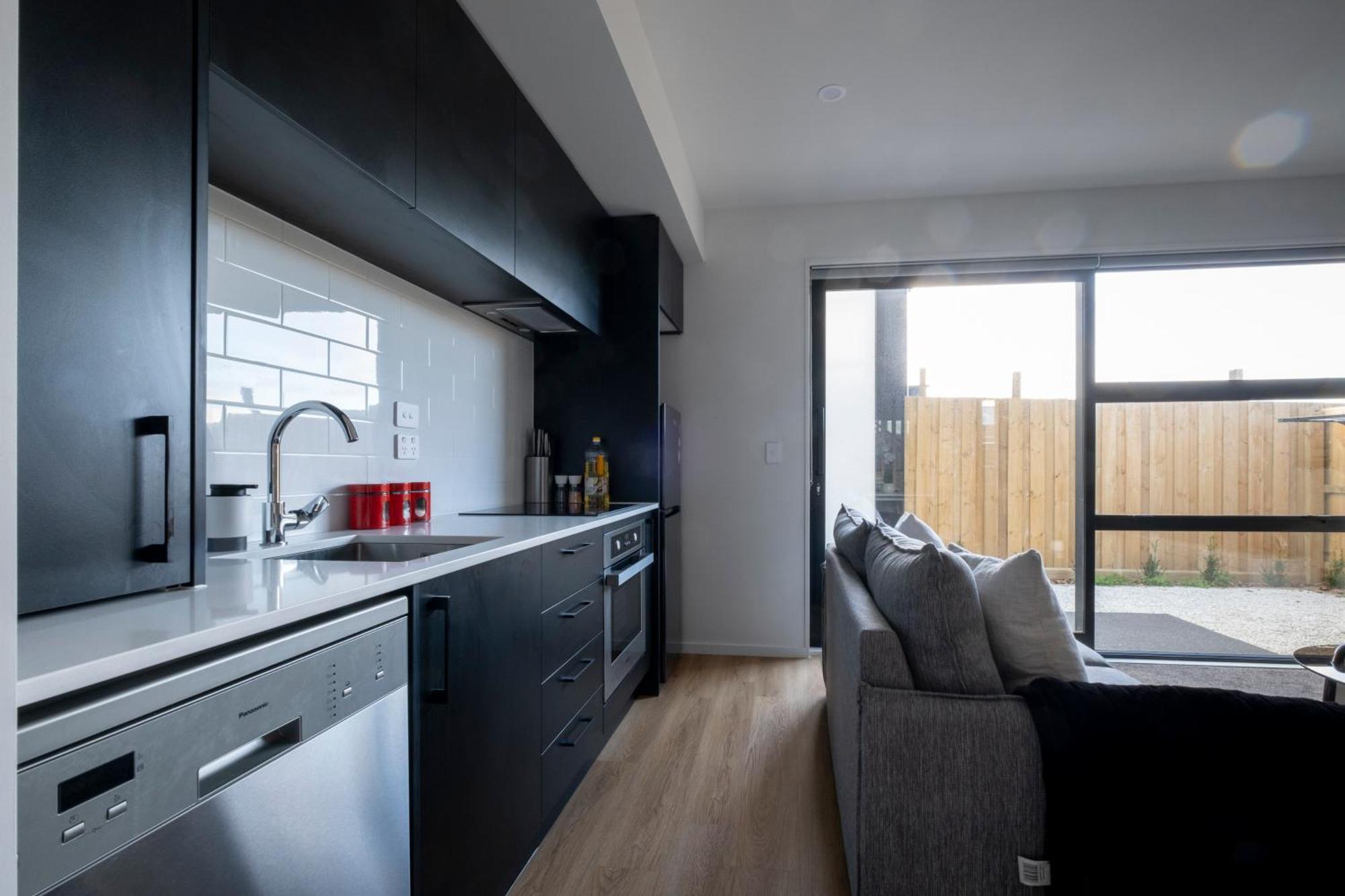Luxury 2 Bed Townhome In Cbd ไครสต์เชิร์ช ภายนอก รูปภาพ