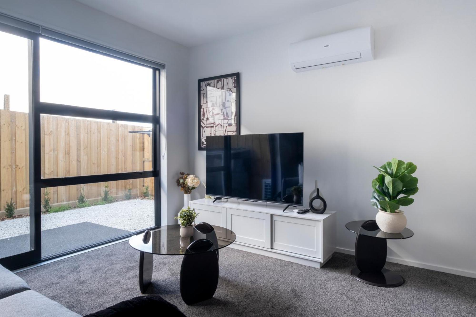 Luxury 2 Bed Townhome In Cbd ไครสต์เชิร์ช ภายนอก รูปภาพ