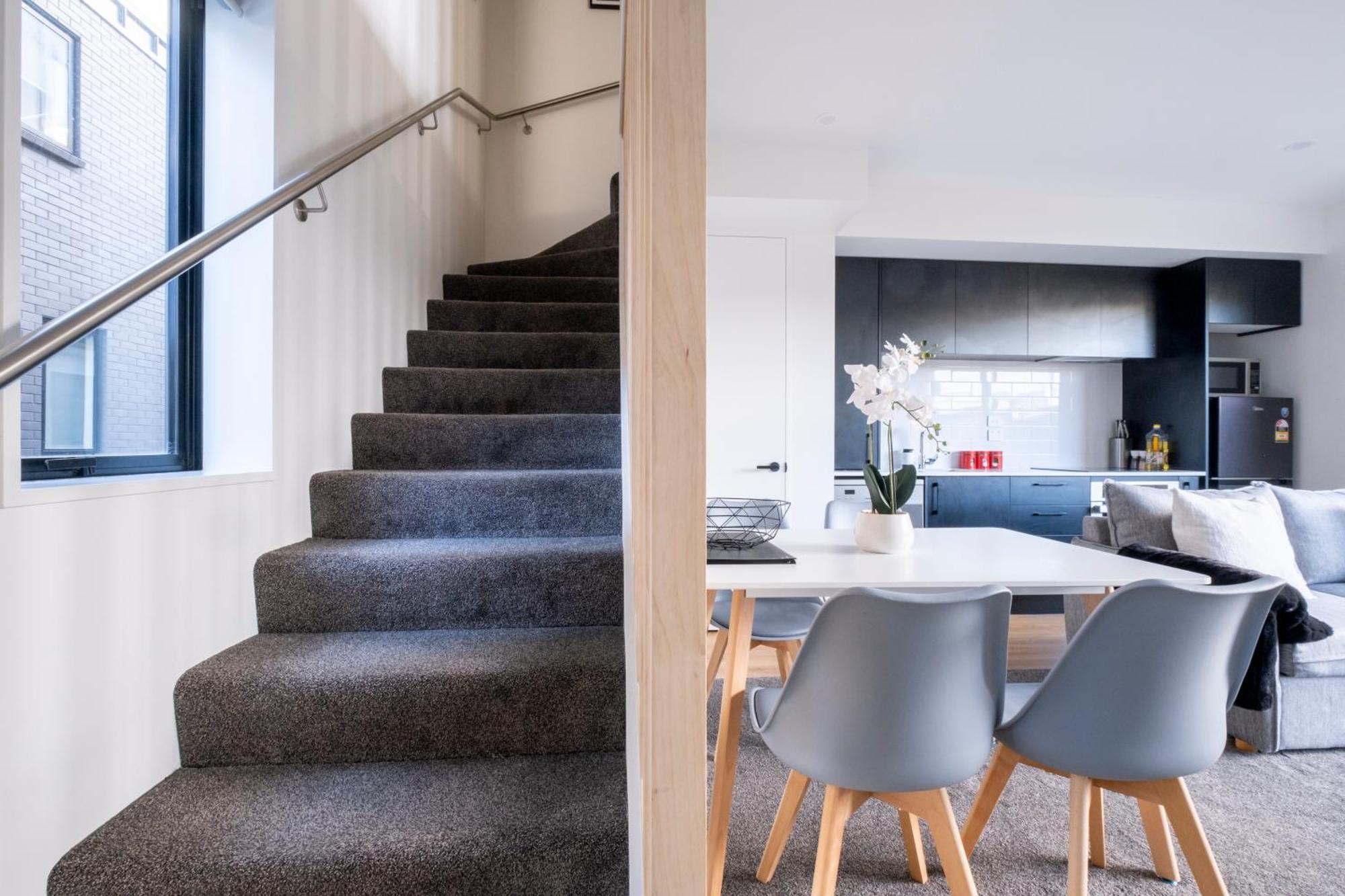 Luxury 2 Bed Townhome In Cbd ไครสต์เชิร์ช ภายนอก รูปภาพ