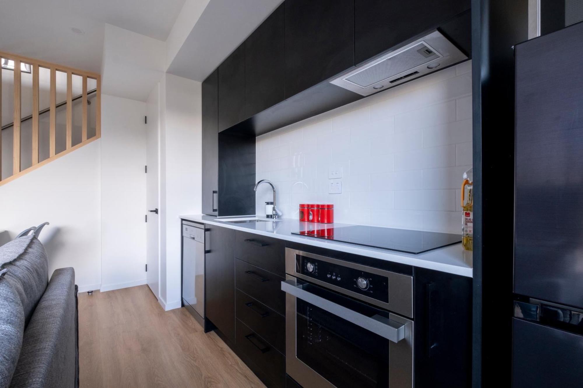 Luxury 2 Bed Townhome In Cbd ไครสต์เชิร์ช ภายนอก รูปภาพ
