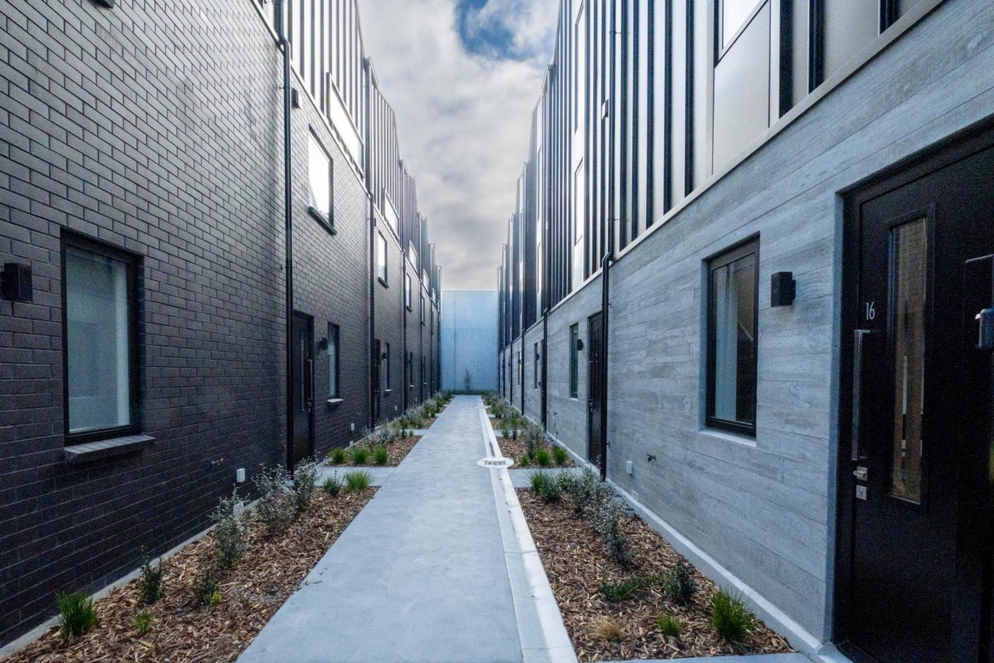Luxury 2 Bed Townhome In Cbd ไครสต์เชิร์ช ภายนอก รูปภาพ