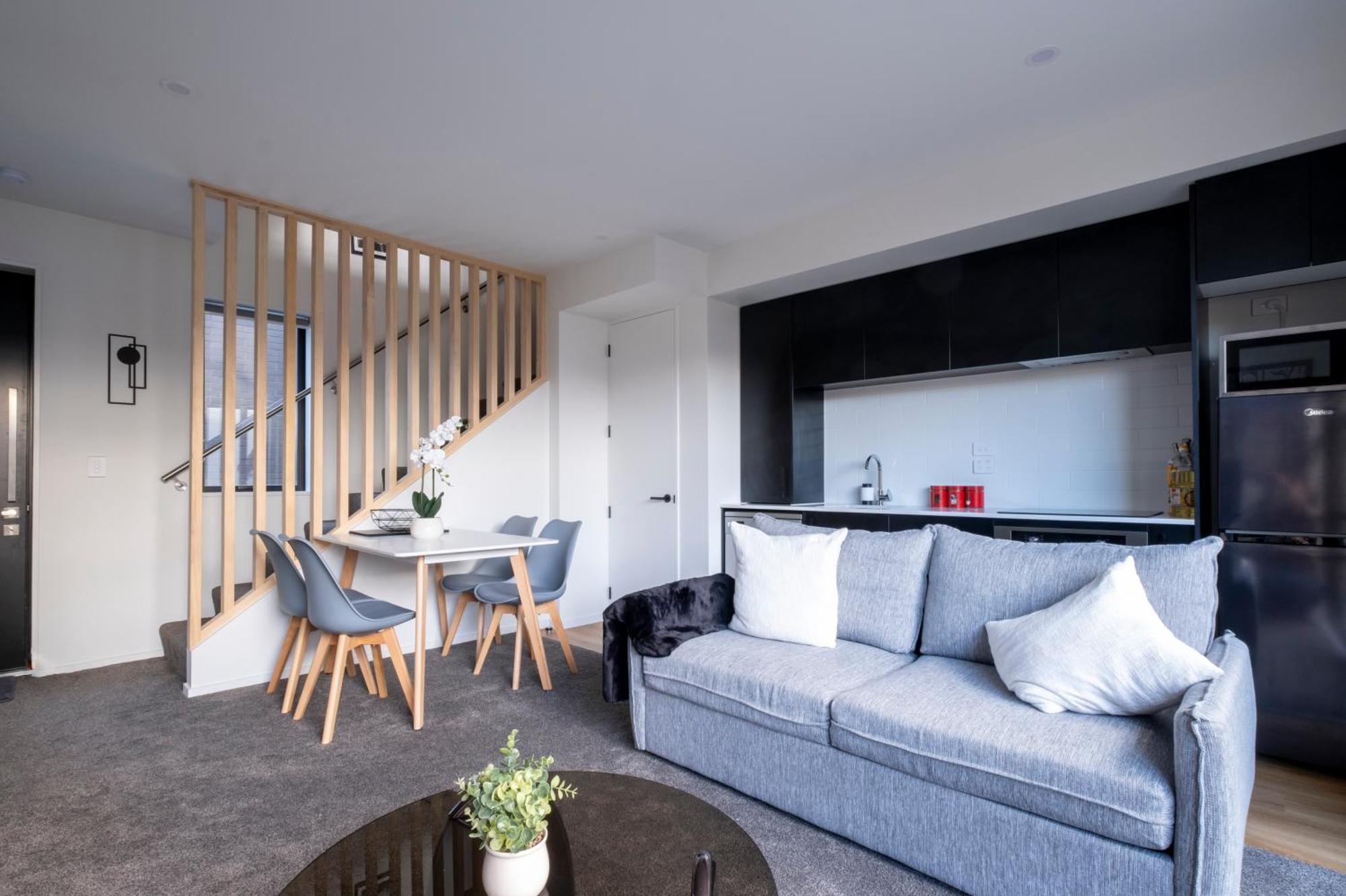 Luxury 2 Bed Townhome In Cbd ไครสต์เชิร์ช ภายนอก รูปภาพ