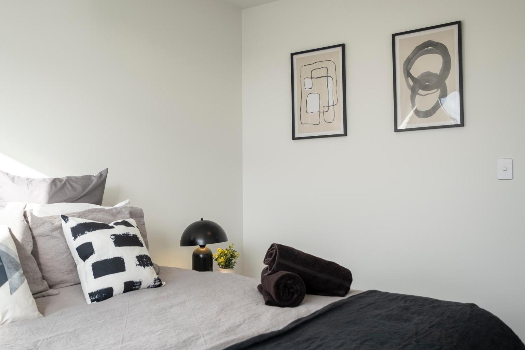 Luxury 2 Bed Townhome In Cbd ไครสต์เชิร์ช ภายนอก รูปภาพ